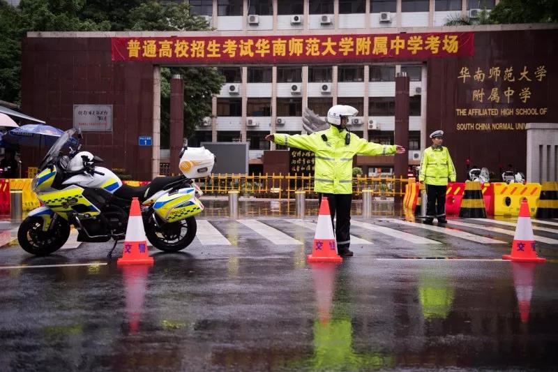 全民行動，助力高考